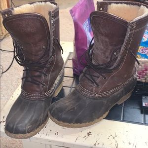 Women’s lace up boots